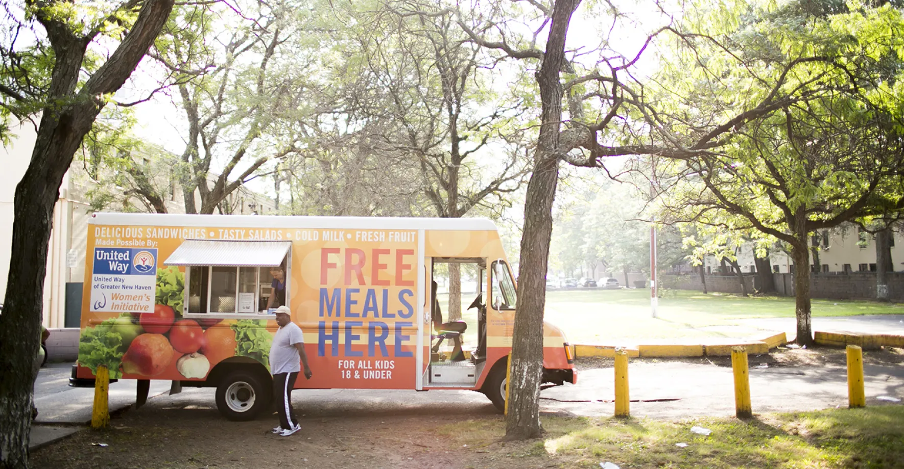 A free mobile meals truck