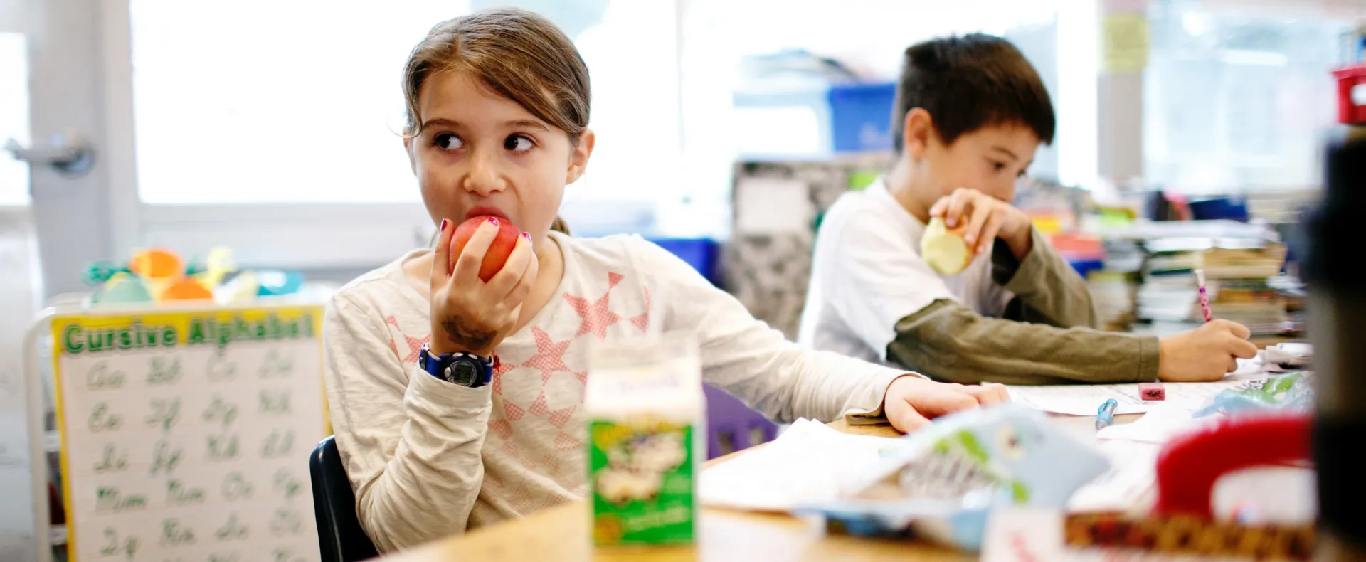 kids eating breakfast in Oakland