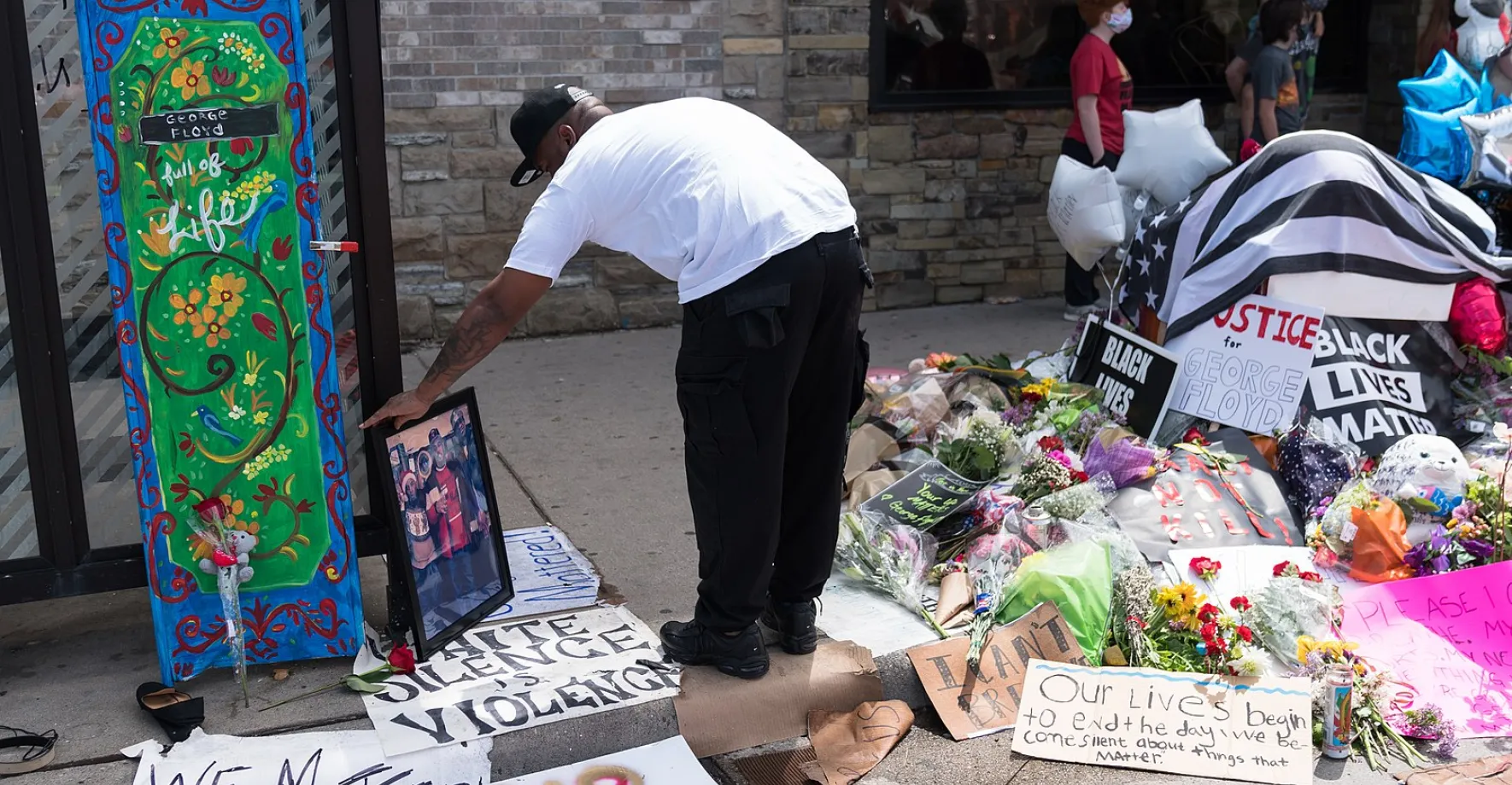 A memorial for George Floyd in Minneapolis, May 28. Photograph by Lorie Shaull, Wikimedia Commons.