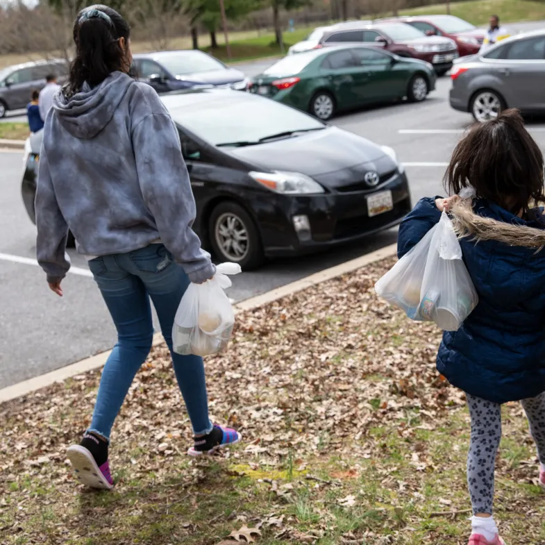 kids getting meals in Maryland during the coronavirus